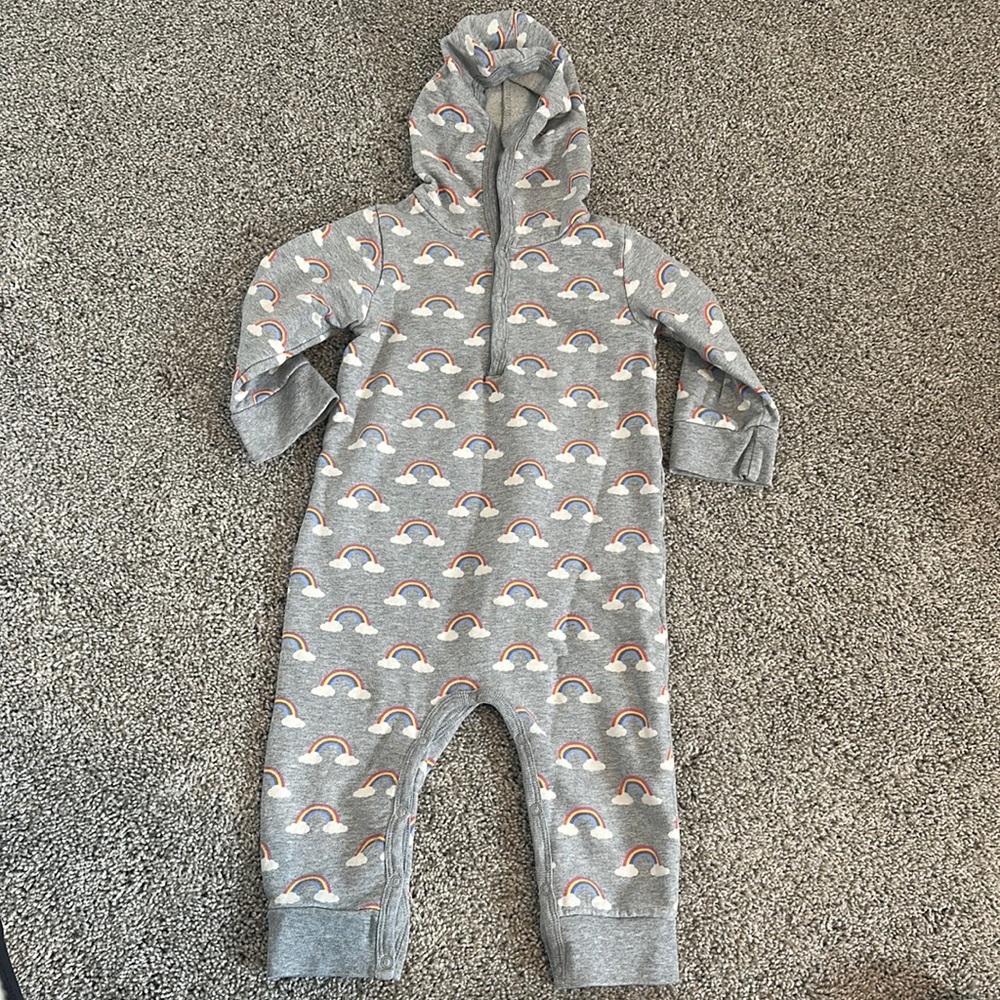 Monica + Andy rainbow hooded onesie 12-18M